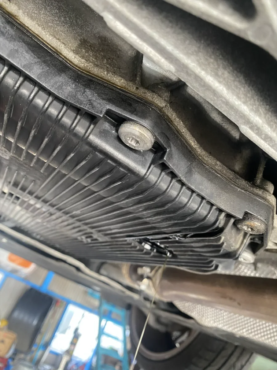 BMW ATF圧送交換　トルコン太郎 作業画像 01