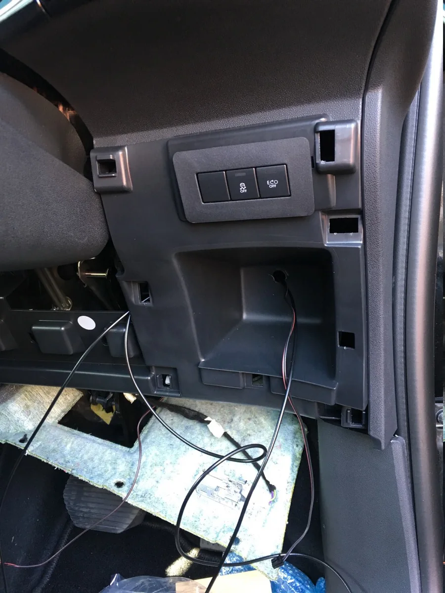シトロエンDS3納車　ETC取り付け 作業画像 02