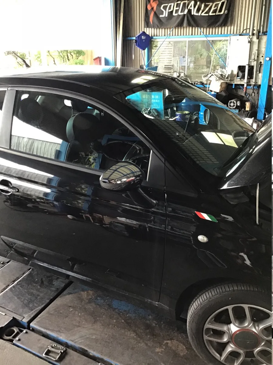 FIAT500 タイミングベルト交換 作業画像 01