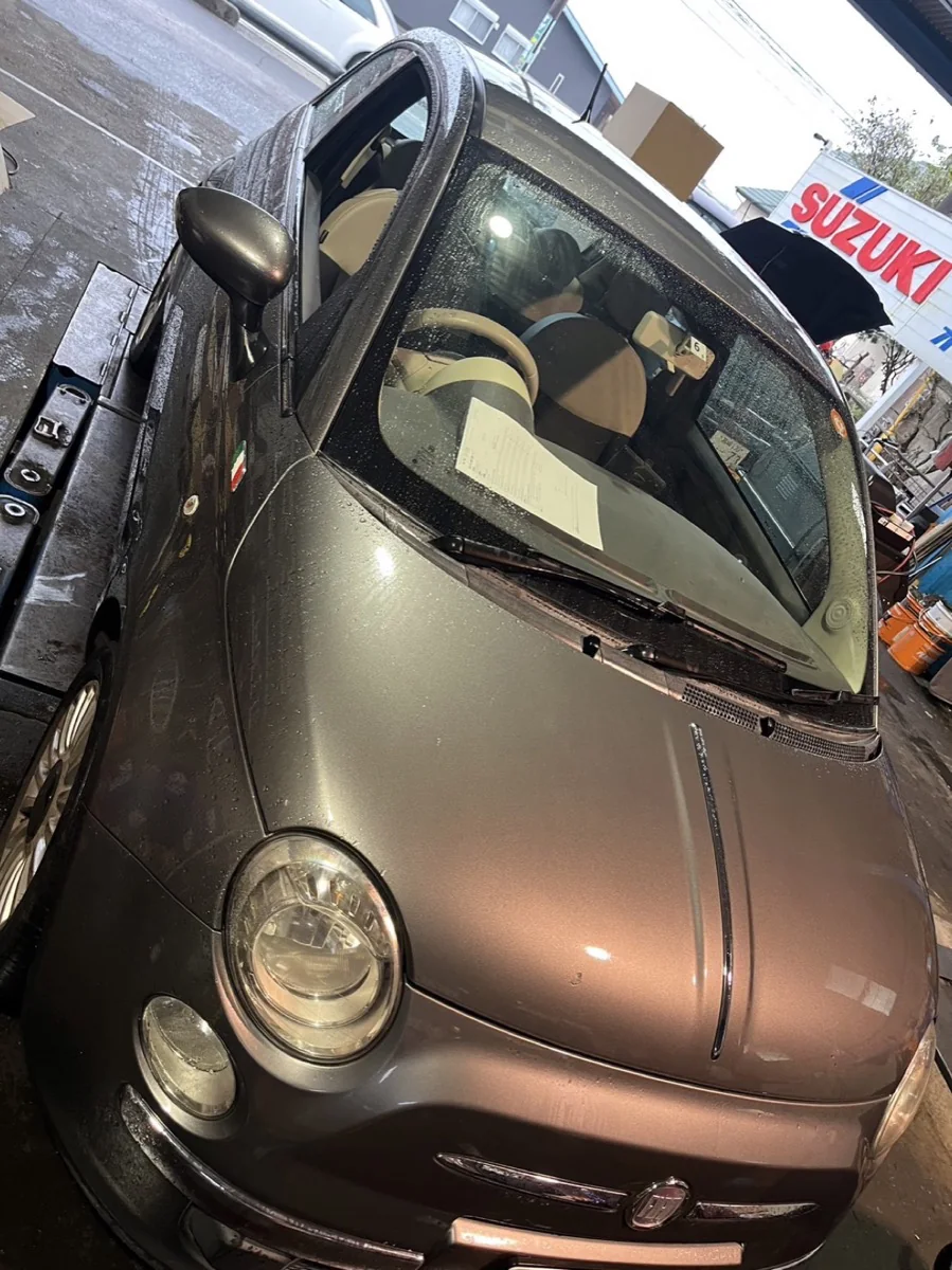 FIAT500 故障修理 作業画像 01