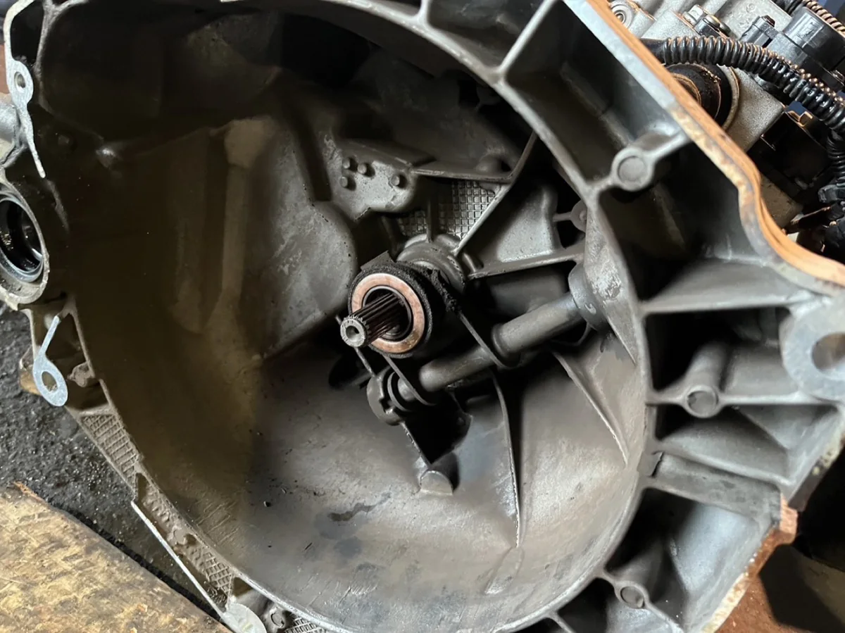 FIAT500 故障修理 作業画像 06