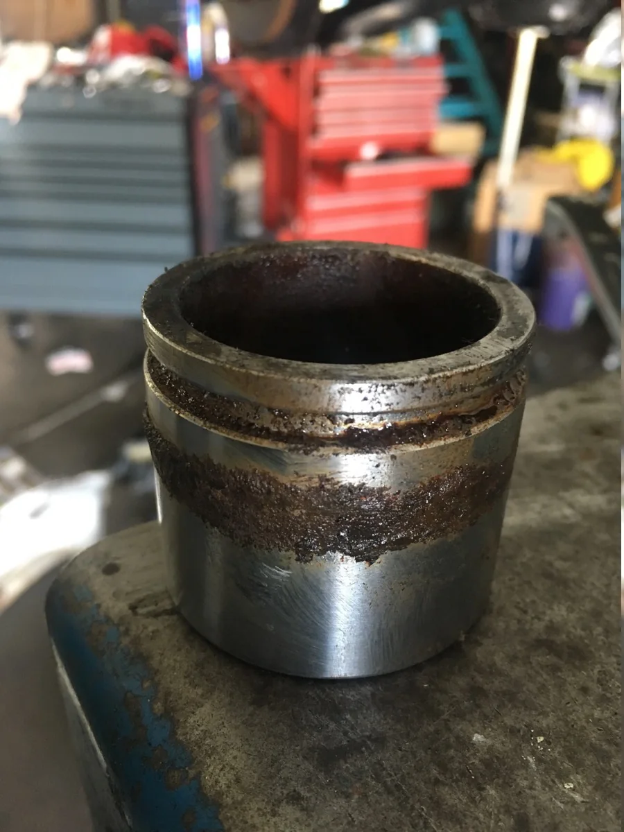 車検整備とは？ 作業画像 01