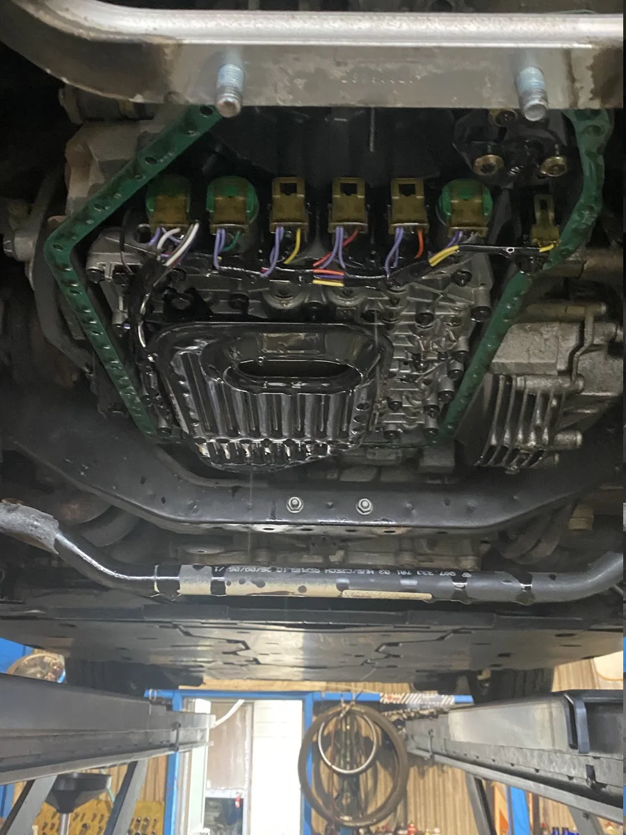 ポルシェ　ケイマン車検整備 作業画像 02