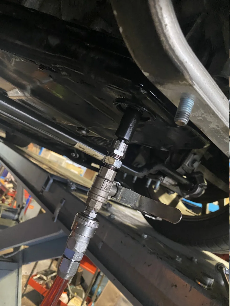 ポルシェ　ケイマン車検整備 作業画像 04